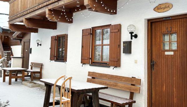 Mit dem Schlitten auf die Terrasse